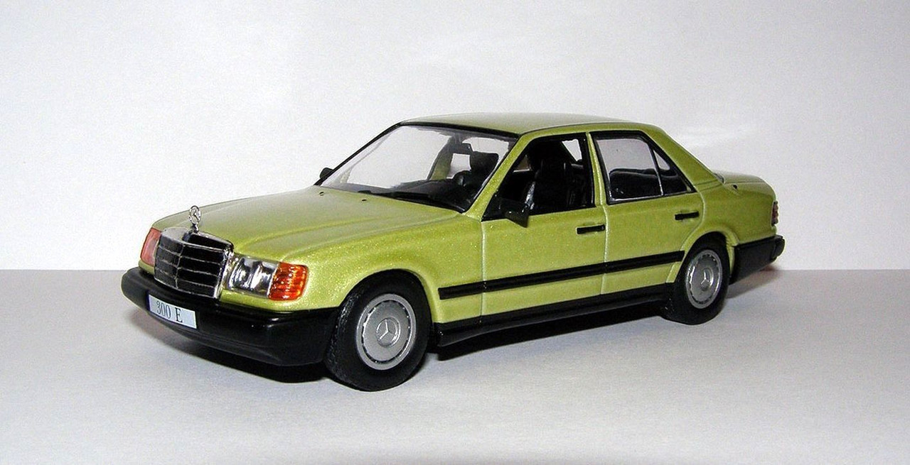 1986 Mercedes-Benz 300 E (W124.030) (IXO Models for DeAgostini M