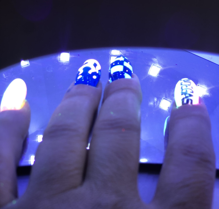 1A08981C-7DA6-4E54-9100-681B4EF1F075