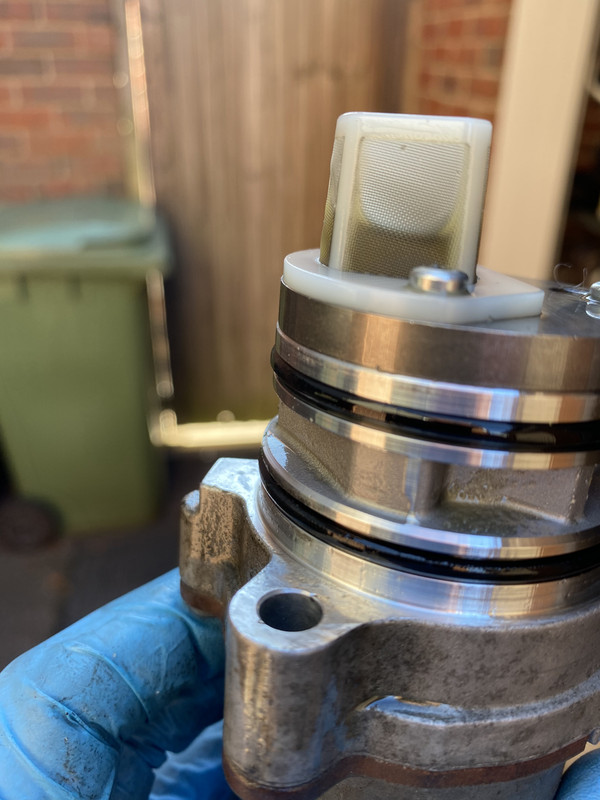 D9E53EB9-B375-4113-BBE5-D6D7890DF9E8