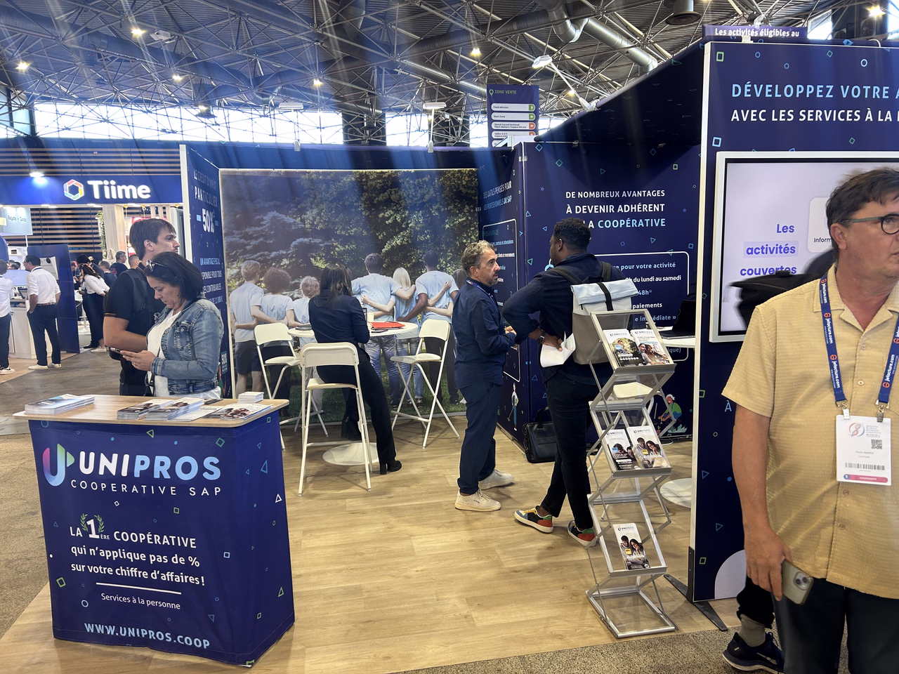 Démonstration du logiciel Uniconnect sur le stand