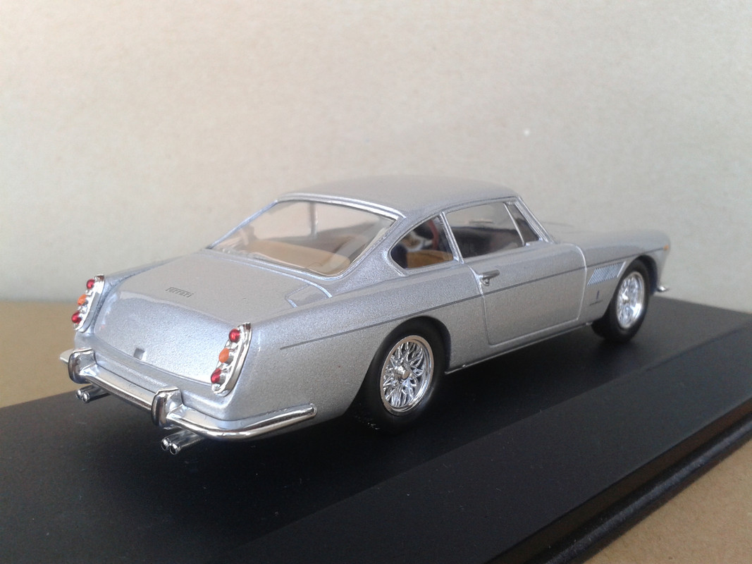 1960 Ferrari 250 GTE 2 2 Serie 1 (Ixo - nº 48 Ferrari RBA) (4)