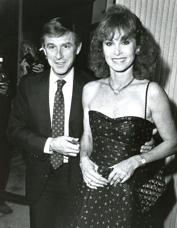 stefanie_powers_b24