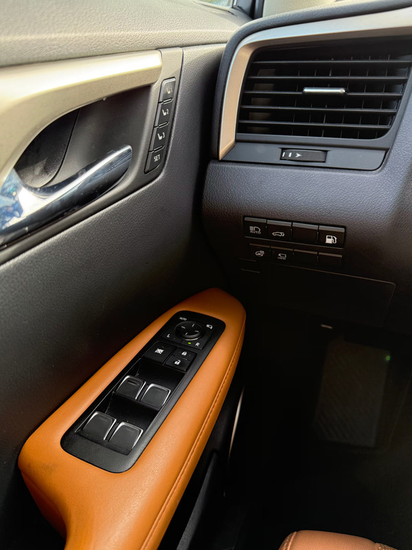 Vehicle thumbnail 11