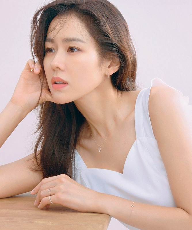Artis-Korea-Cantik-1-width-800.jpg