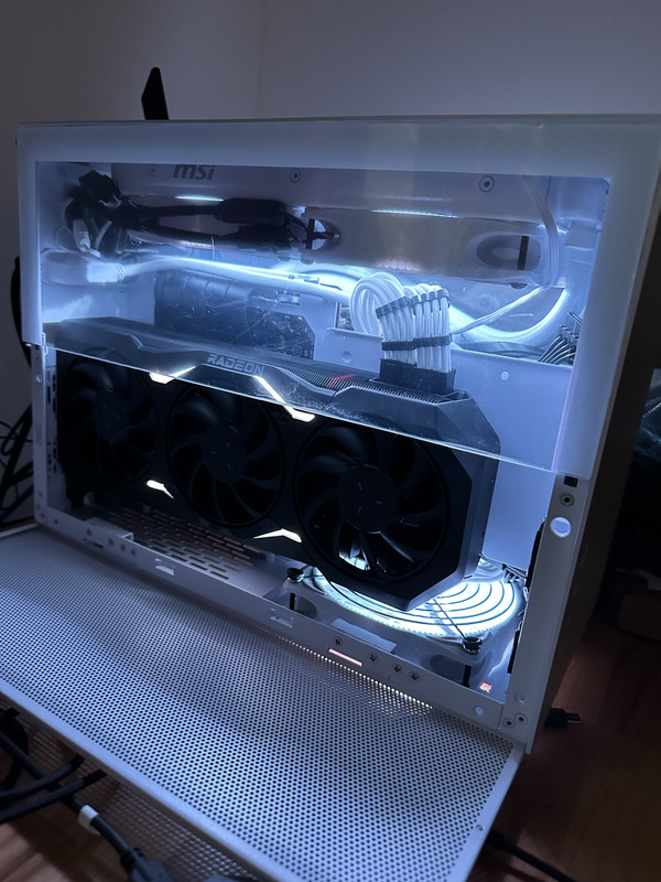 ED4397A7-A3E7-42EE-AA98-BB8717AA4000