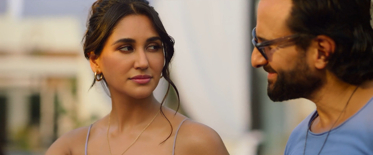 Jewel Thief - The Heist Begins 2025 WebRip [Hindi + Tamil + Telugu] 480p, 720p, 1080p Screenshot