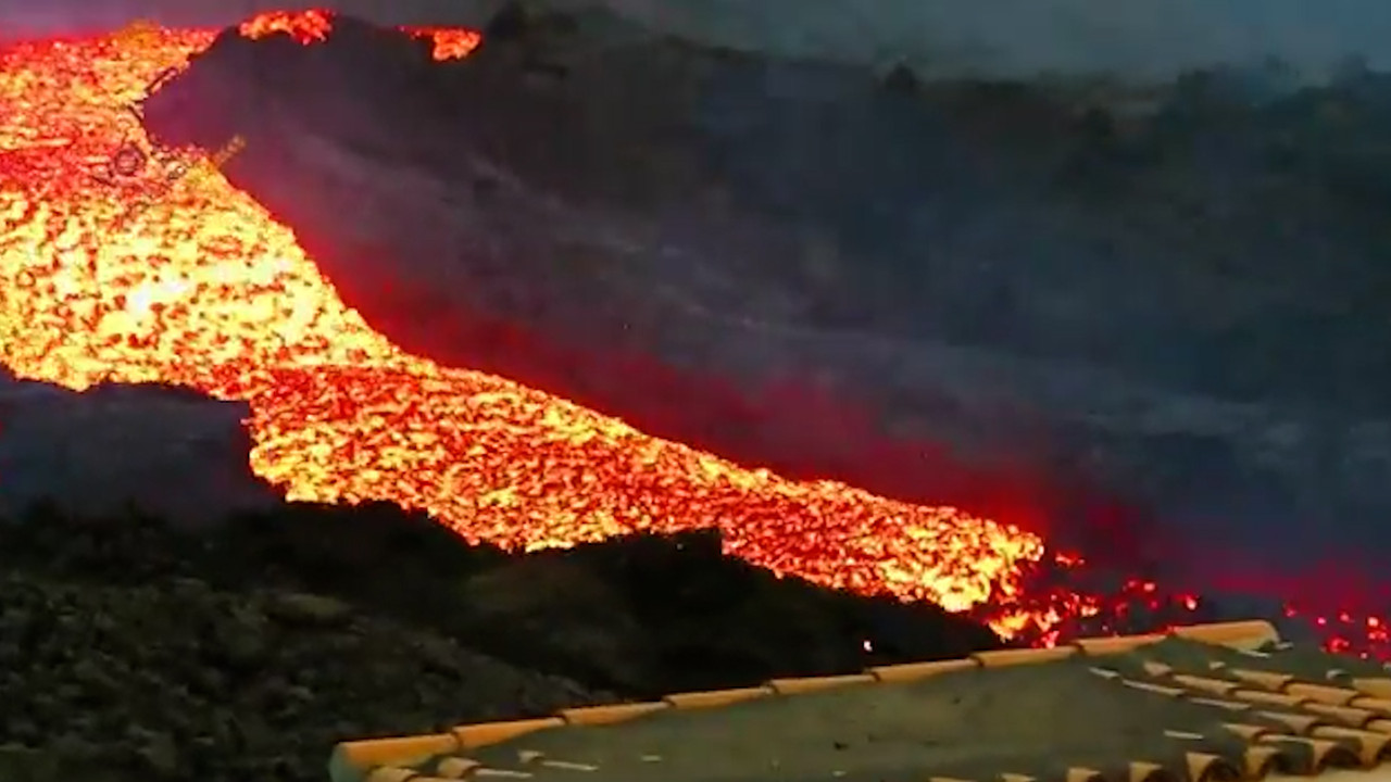 Captan “tsunami” de lava en volcán de La Palma