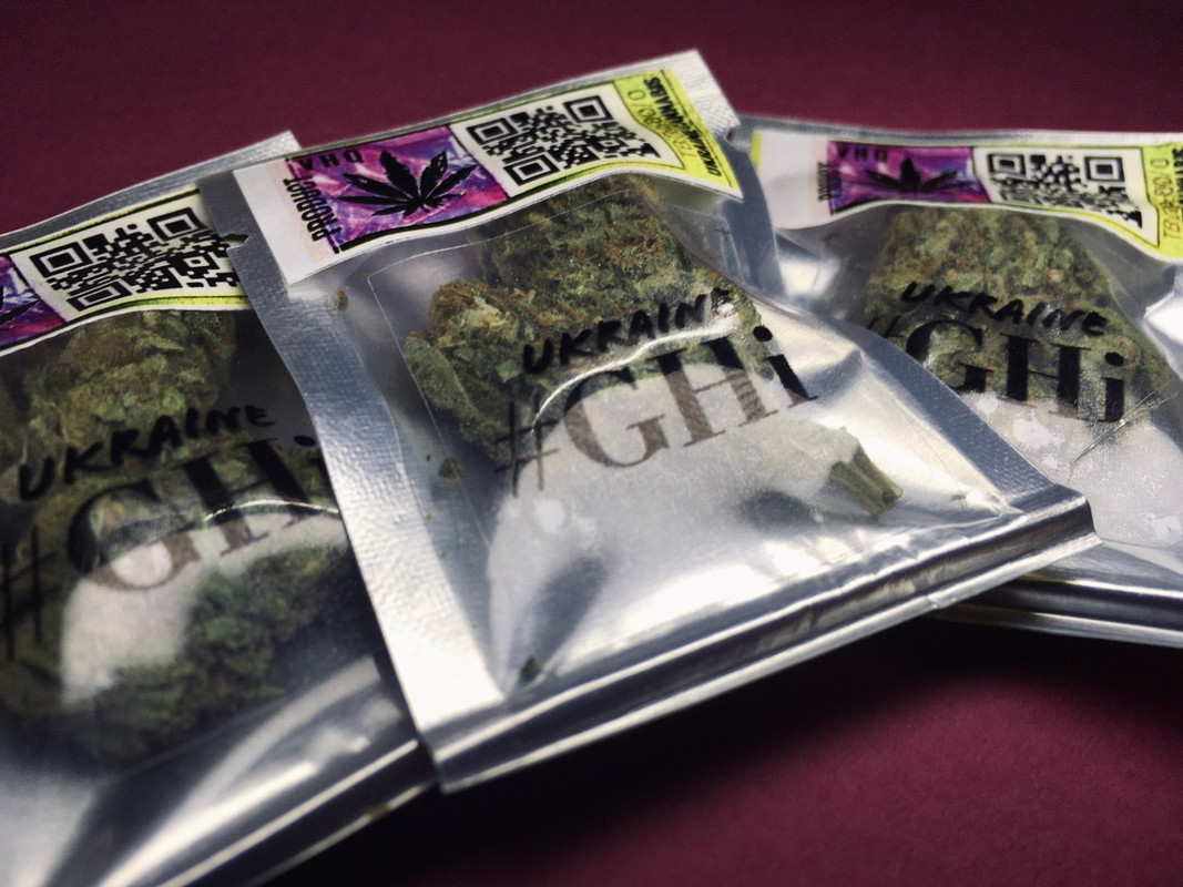 B5676174-C152-49C6-93C4-91ED9E2EDE94