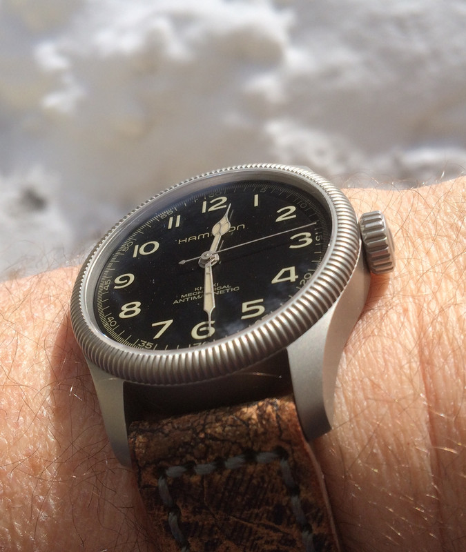 319CA6B9-5C39-47AF-A910-BD0870F9C2DE