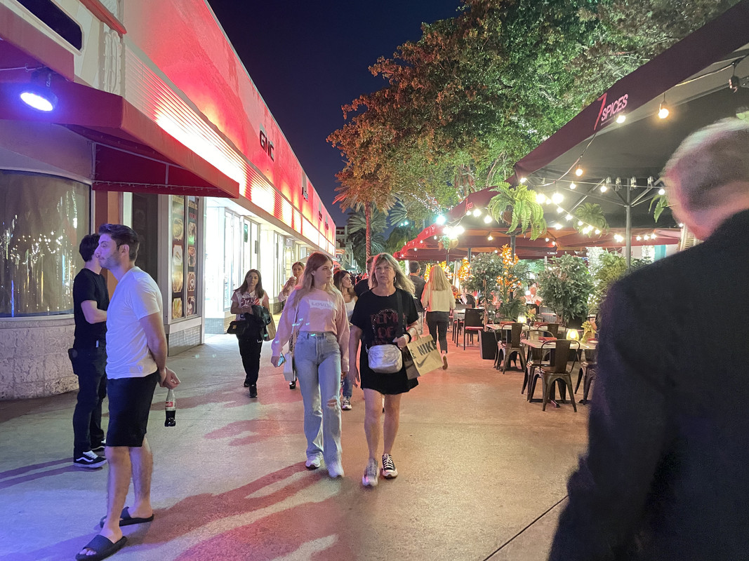 8A550EDB-32E6-4851-85D9-9F9628902CBC