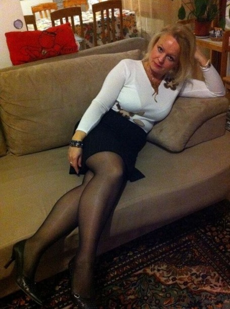 Mutter in strapsen