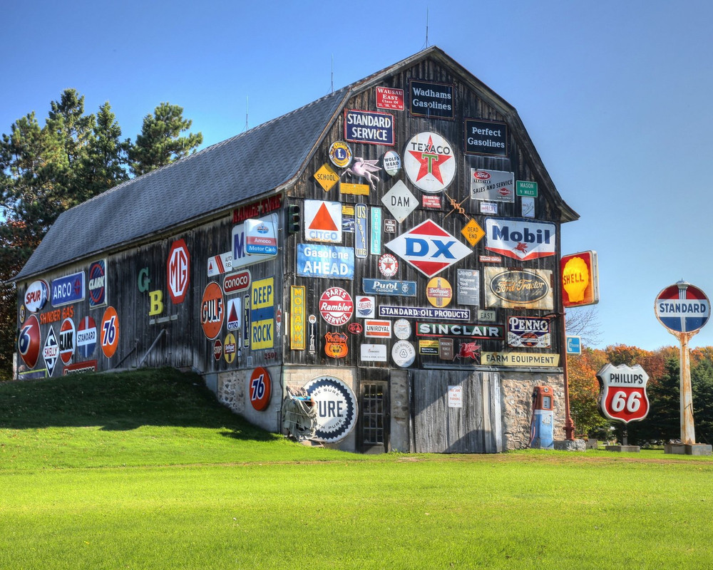 multi-motor-sign-barn.jpg