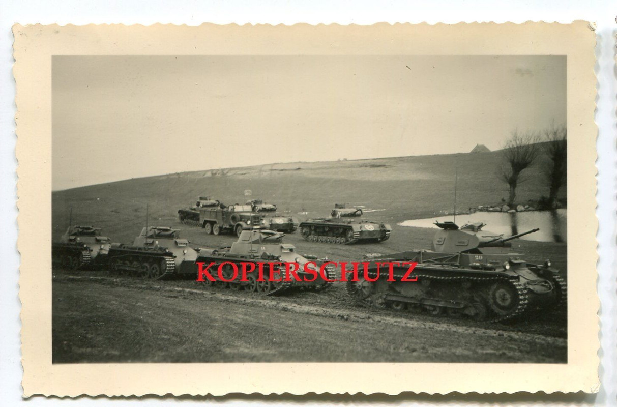 Original Foto Panzer Tank Sturmgeschütz LKW StuG