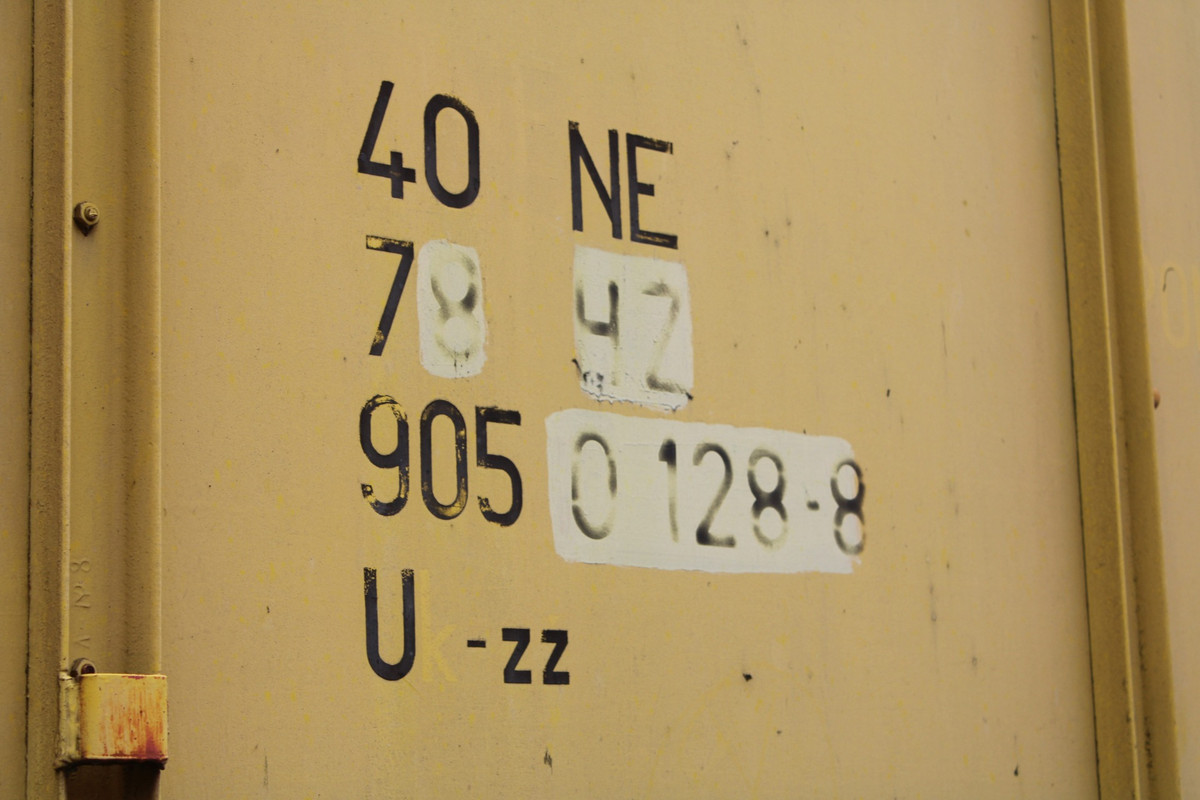 40 78 9050 128 - 8 U-zz(1)