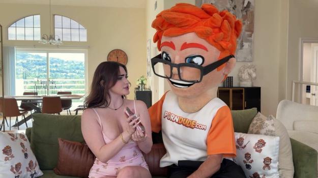 PornDudeCasting – Lilibet Saunders – Collects Porn Dude’s Sample