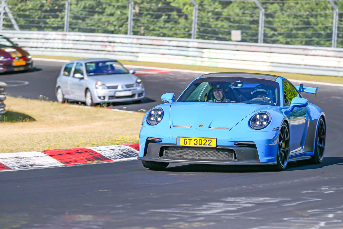 DAE2EF6B-8D03-4E96-AE4A-250A97A54BD4