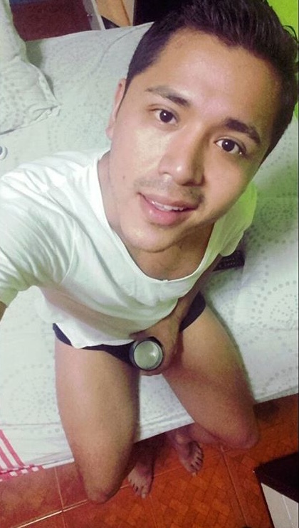 373E36F6-538A-4D73-925F-5C3F84EB8A62