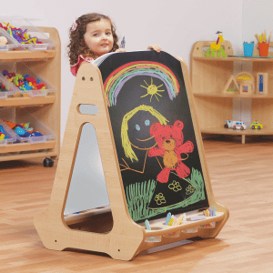 Easels & Drying Racks