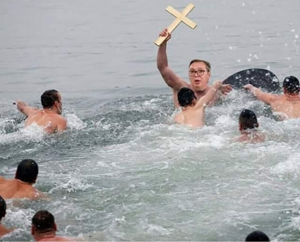 [Слика: IMG-bf38c662592867e9eeec51d045ce4732-V.jpg]