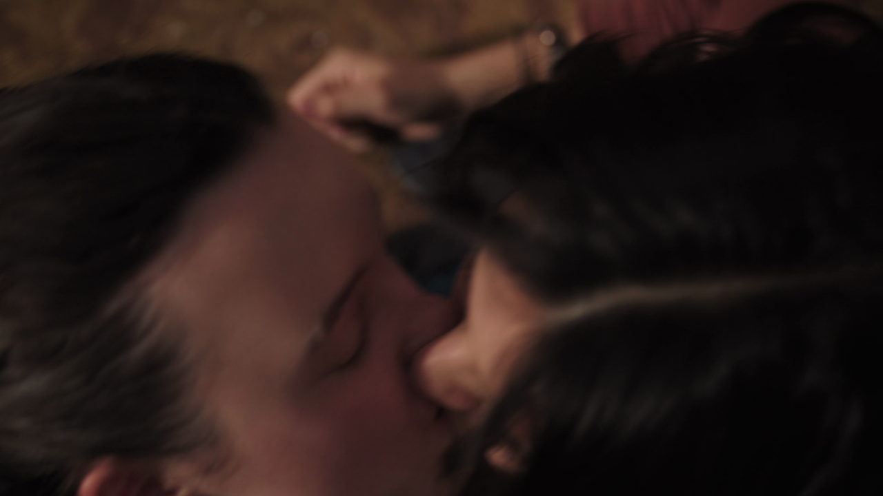 [Image: vlcsnap-2025-05-11-01h37m37s431.png]