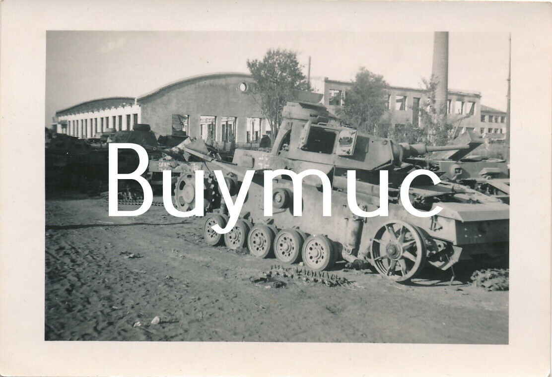 deutscher zerstörter panzer tank