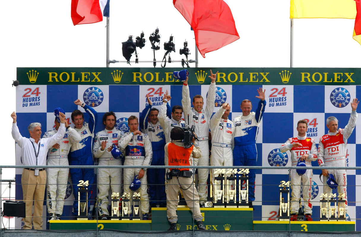 2009_24H_MANS_CELEBRATION_2