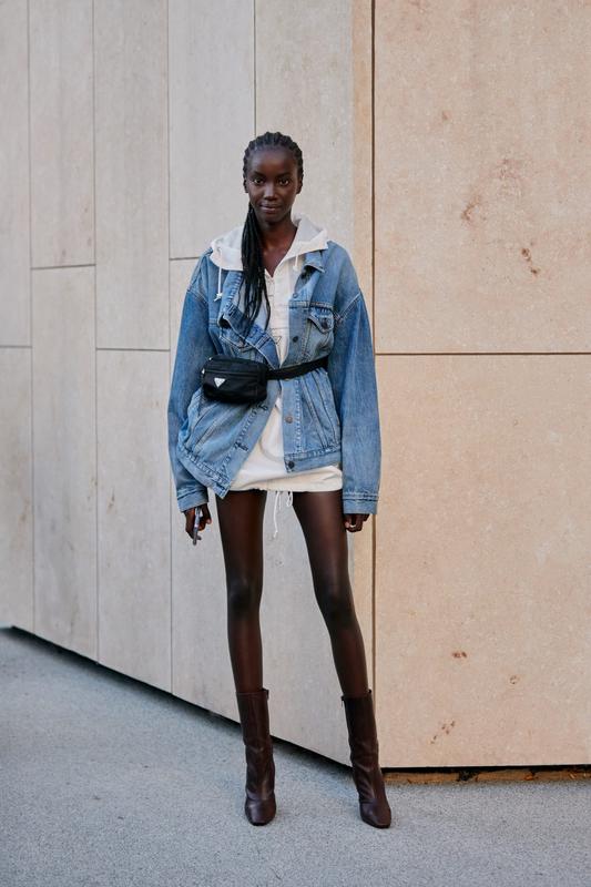 london-fashion-week-spring-2019-street-style-day-4-55.jpg