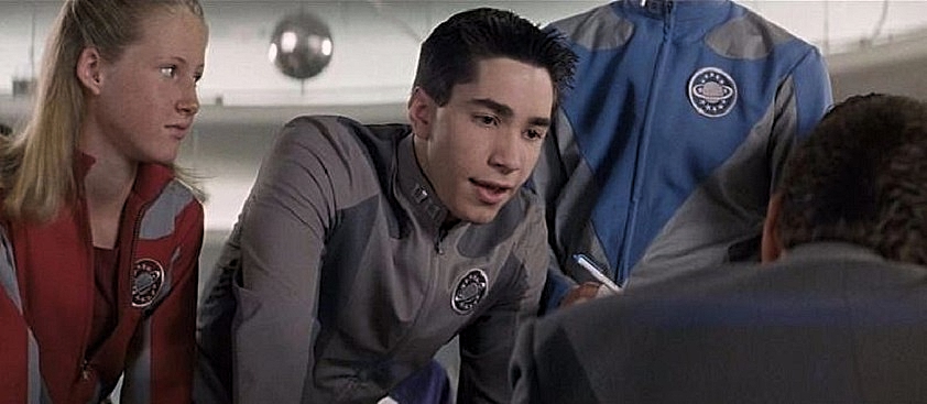 GALAXY-QUEST-JUSTIN-LONG-FOTOR.jpg