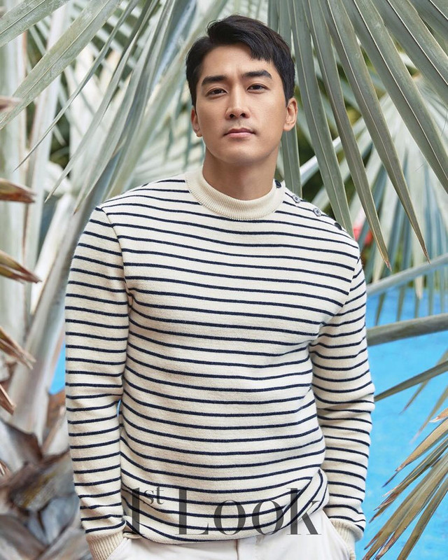 Song Seung-heon adalah aktor Korea Selatan yang terkenal karena aktingnya dalam Autumn in My Heart (2000), East of Eden (2008), My Princess (2011), Black (2017), dan Player (2018) dan Dinner Mate (2020)