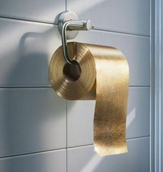 goldtoiletroll.jpg