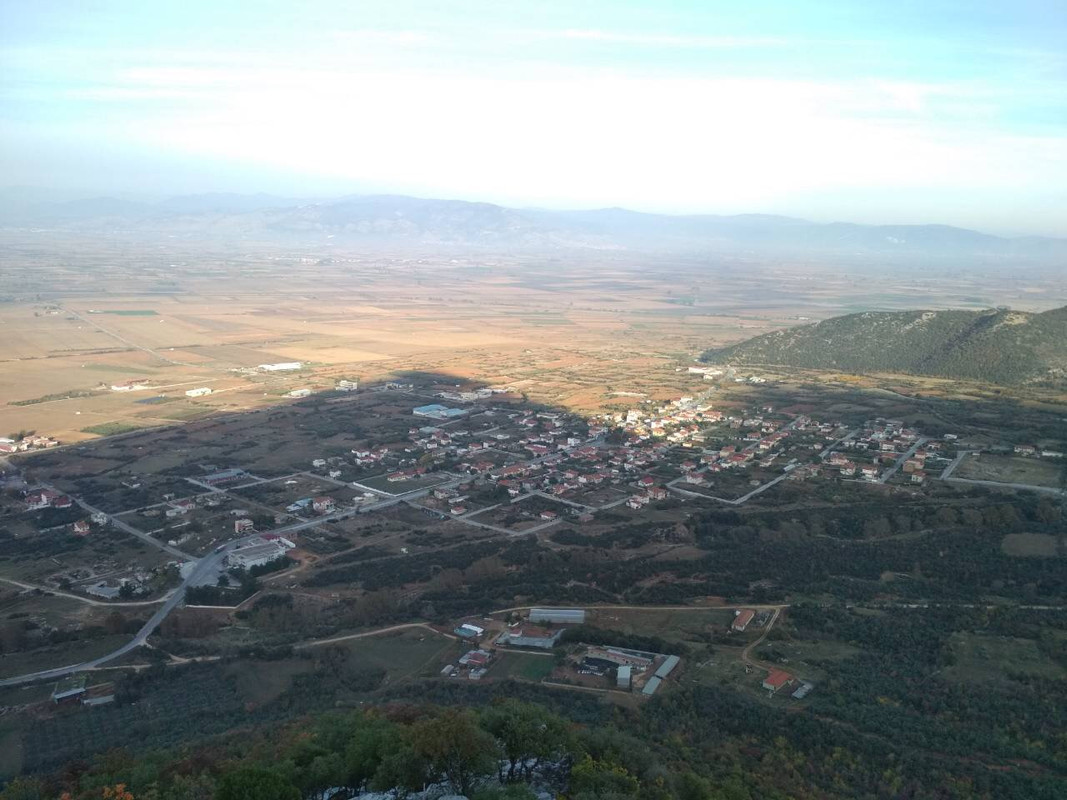 D3E49FB5-0831-4B57-ADF5-750E1C7A09DC