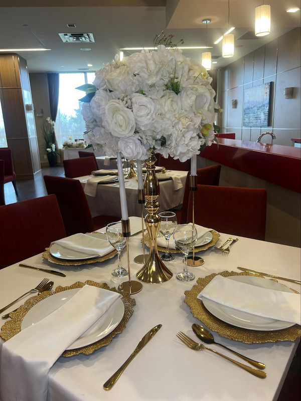 Floral centerpiece(each)