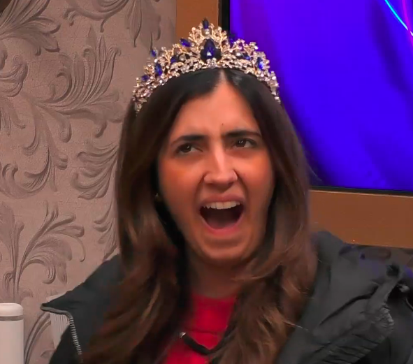 ronahiqueen1.png