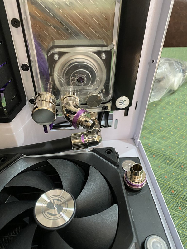 8B48A146-AF1D-4900-831A-C11BA7FE86FE