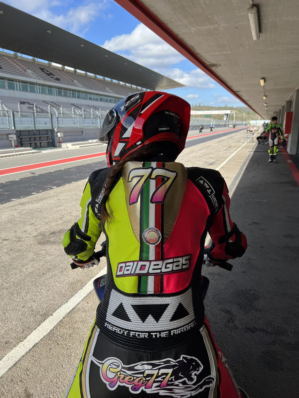 B8F35FE8-7AF0-4F56-9A06-40A30D385869