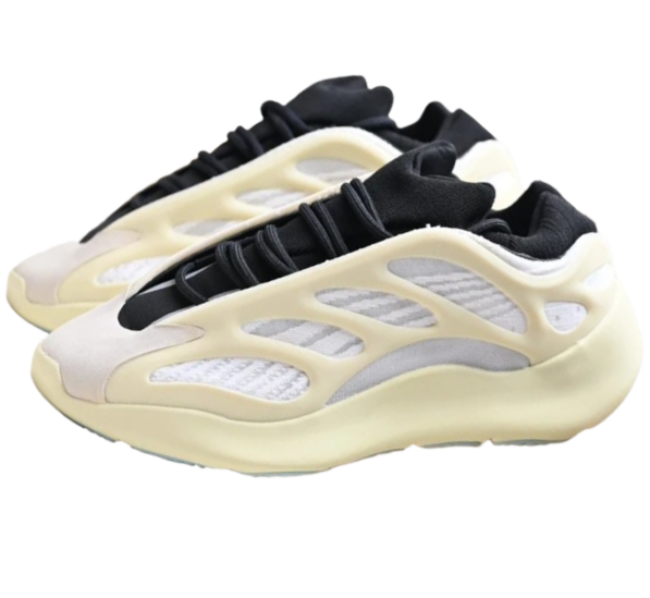 Adidas Yeezy 700