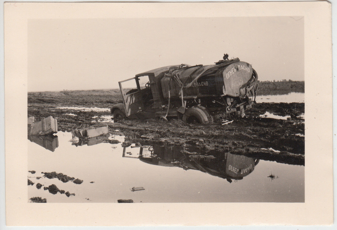 Wehrmacht 295.I.D.zerstörter russischer Tankwage