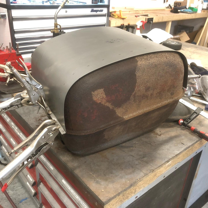 EE6B9BAD-EDCA-4CAA-B4CF-9CEB8F94AF27