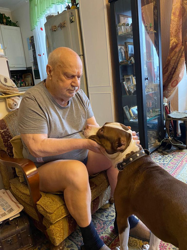 6C0CC3BF-E5FA-44D0-8701-78DEB08021BB