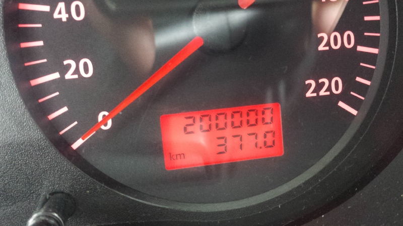 200000 km 2