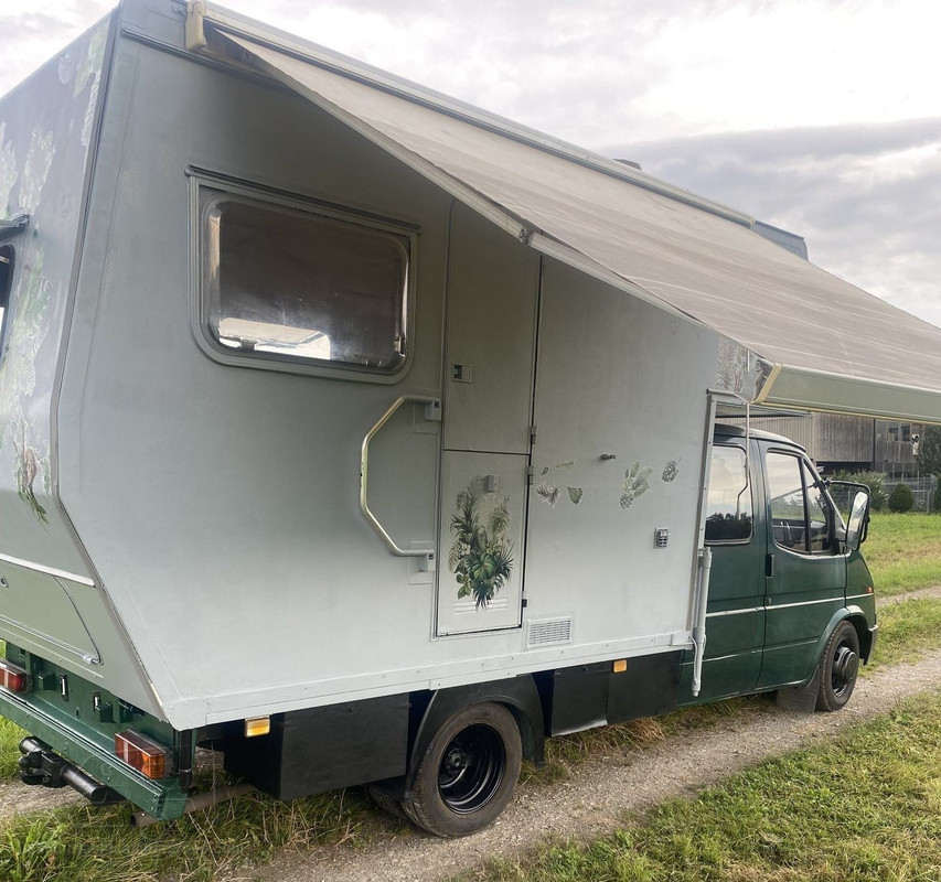 wohnmobil-xl-gfk-wohnkabine-absetzkabine-tiny-house (8)