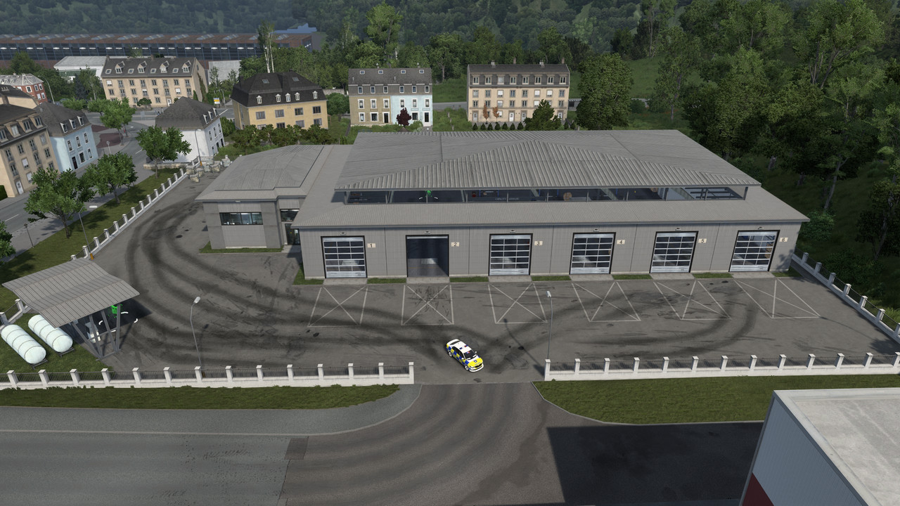 GARAGE [PUBLIC]