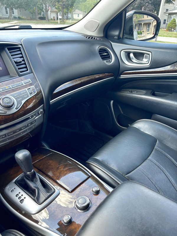 Vehicle thumbnail 10