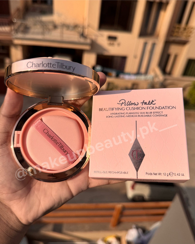 Charlotte tilbury Pillow talk Beautifying Flawless Silk blur Foundation. - image 2