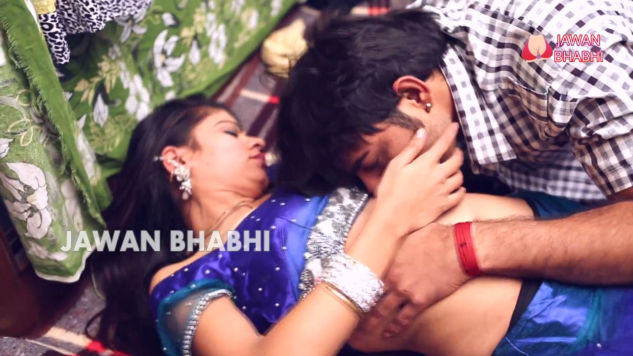 Garam Bhabhi Ki Bra Utari Tailor Ne.mp4_snapshot_05.25_[2021.09.25_15.52.48]