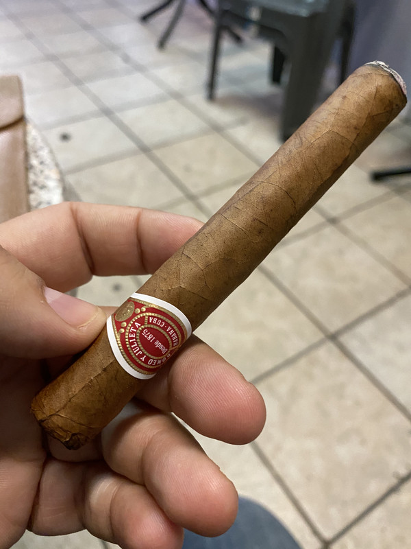 7DAB4281-F366-4584-A67F-837093F907FA