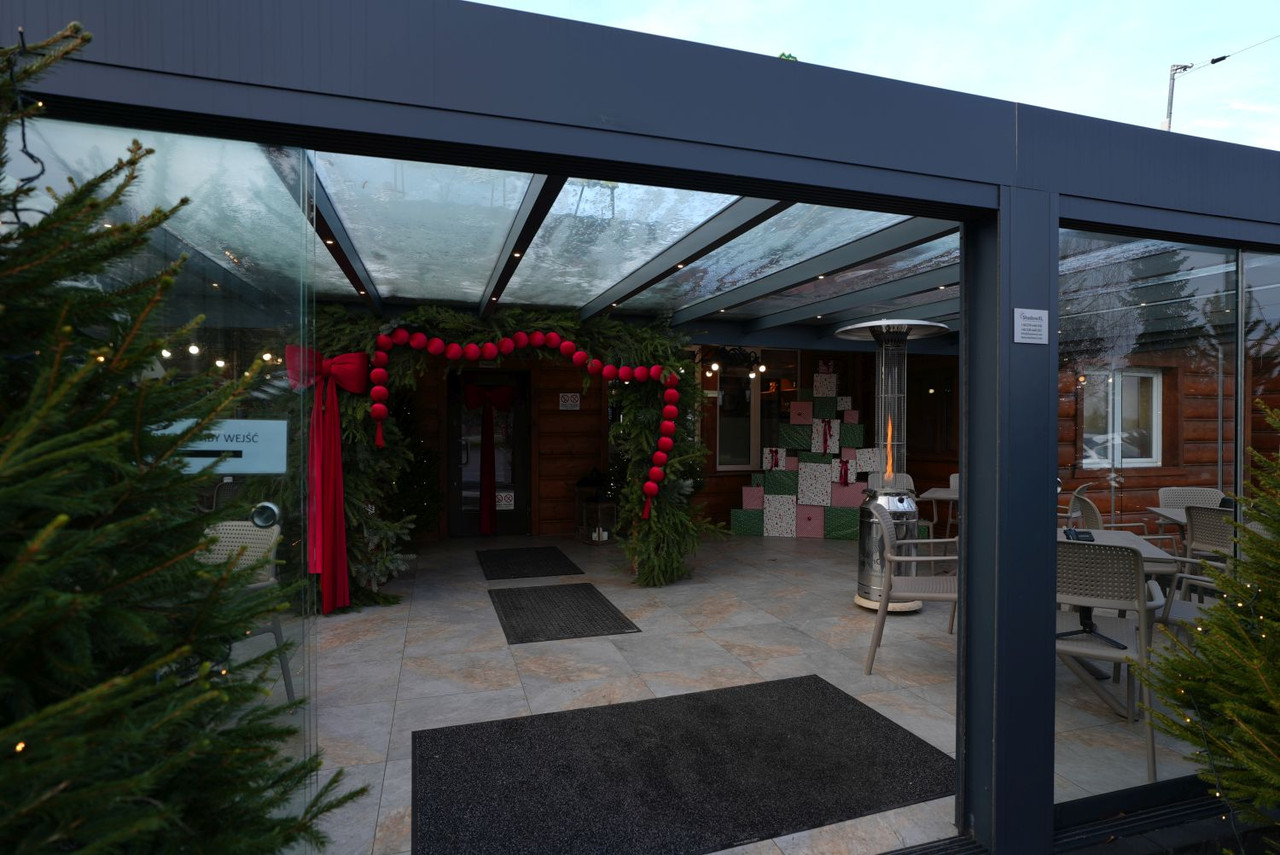 Realizacja ogrodu zimowego dla restauracji 30