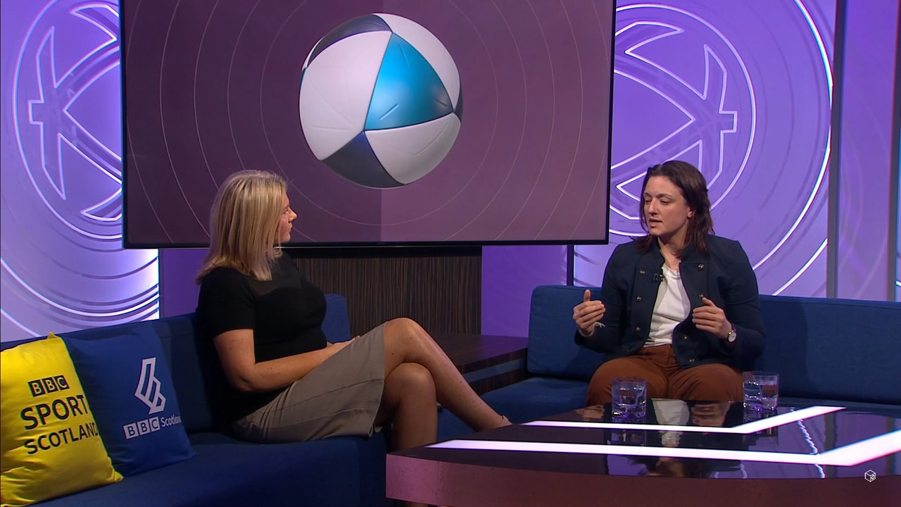 03.06 - 23.10.00 - Sportscene. Jane Lewis presents all the highlights....ts_snapshot_16.05.639