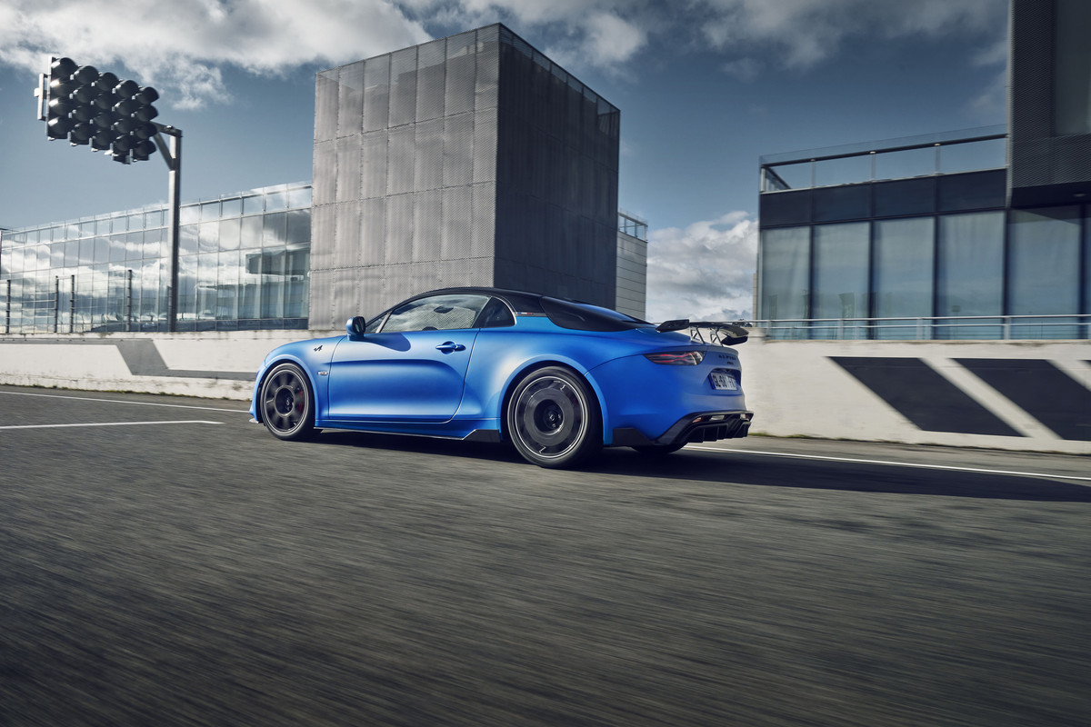 ALPINE_A110R_DYNAMICS_25