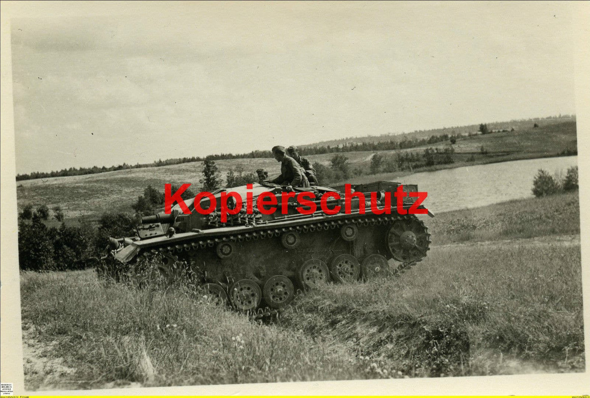 Orig. Foto Deutsches Sturmgeschütz Stug Russia R